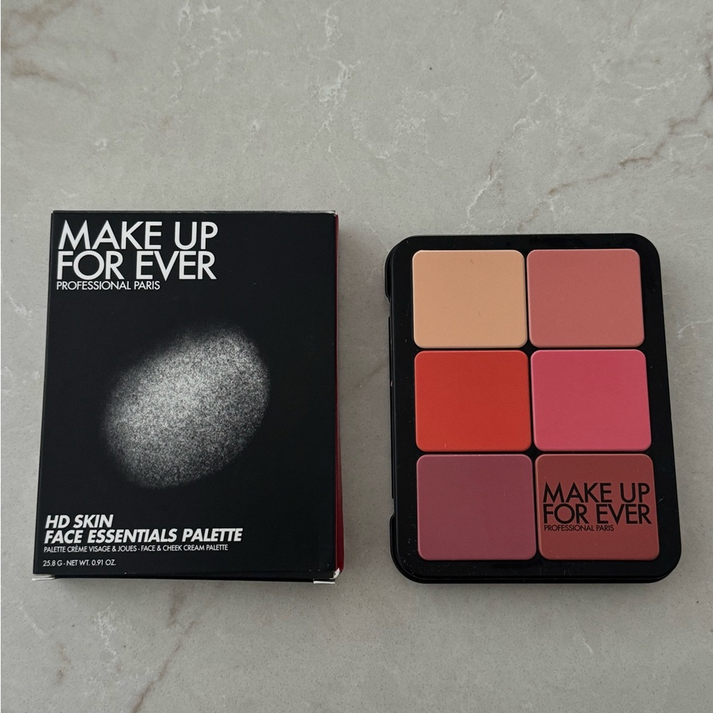 MAKE UP FOR EVER Pallate
PROFESSIONAL PARIS
HD SKIN